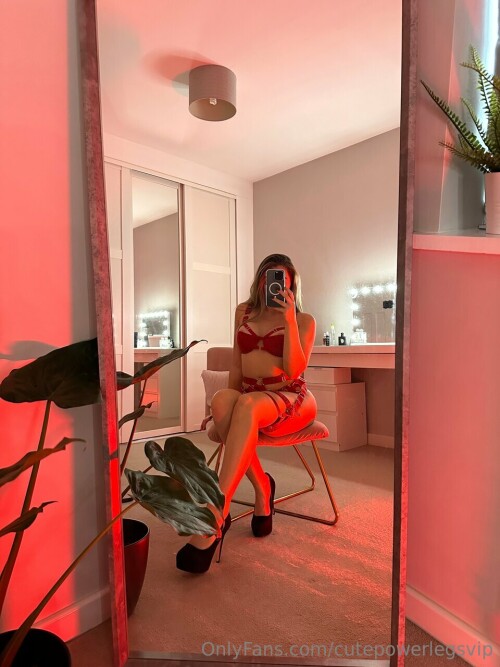 Cutepowerlegs Nude Leaked Onlyfans Photo Cutepowerlegs Nude Leaked Onlyfans Photo