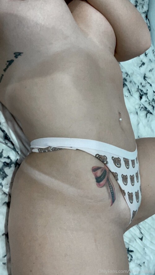 Arinicookies / Arina Kortchov Nude Leaked Onlyfans Photo Arinicookies / Arina Kortchov Nude Leaked Onlyfans Photo
