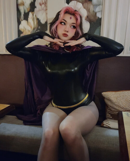 Zureeal Nude Leaked Onlyfans Photo