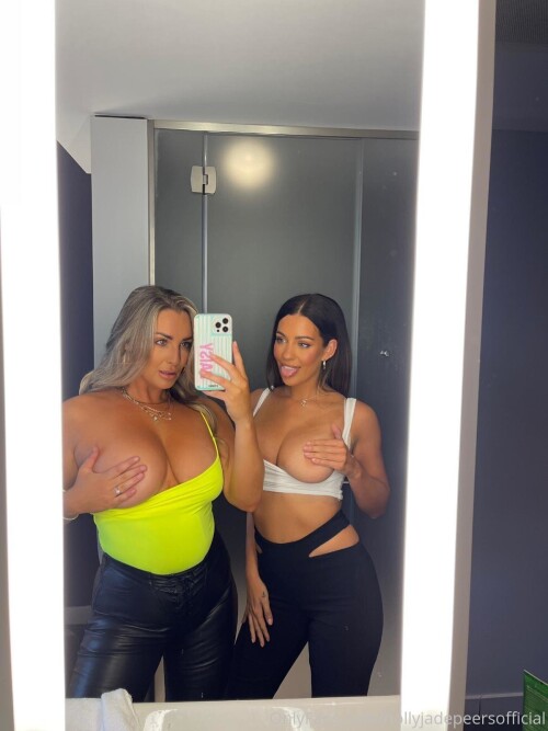 Holly Peers Nude Leaked Onlyfans Photo
