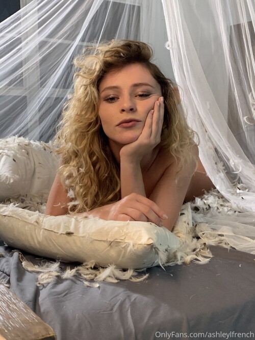 Alice Antoinette Nude Leaked Onlyfans Photo Alice Antoinette Nude Leaked Onlyfans Photo
