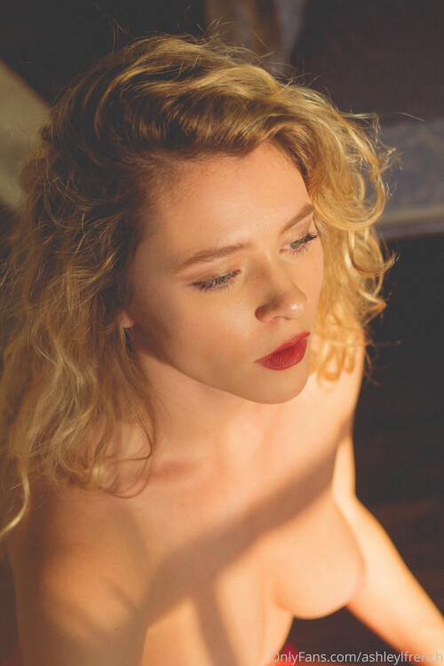 Alice Antoinette Nude Leaked Onlyfans Photo Alice Antoinette Nude Leaked Onlyfans Photo