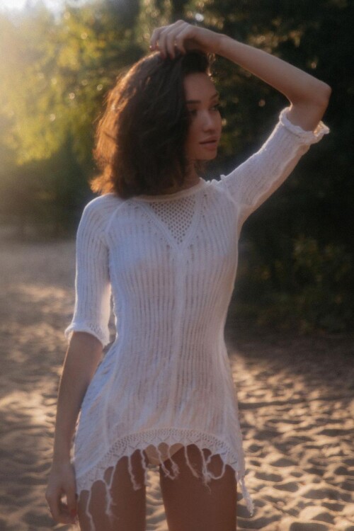 Alina-Lando---Feathers-01d521a5320740d1883.jpg