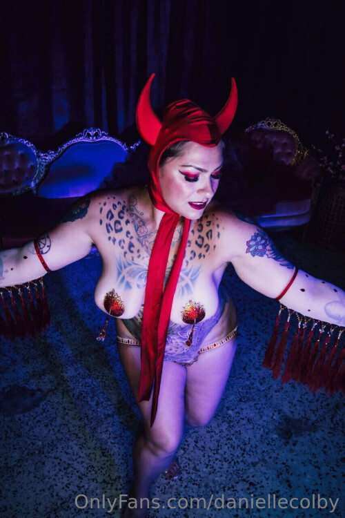 Danielle Colby Nude Leaked Onlyfans Photo Danielle Colby Nude Leaked Onlyfans Photo