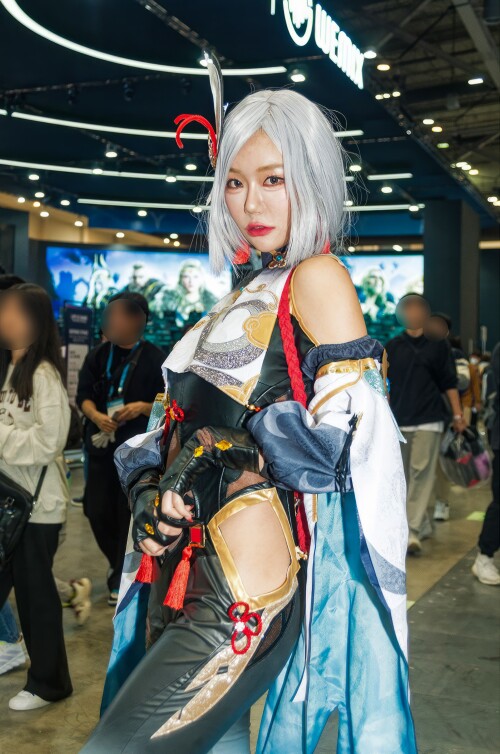 Berry-2023-12-04_COSPLAY-1DAe485817bcb24f39e.md.jpg