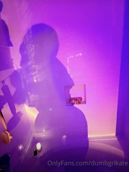 Dumbgrlkate Nude Leaked Onlyfans Photo Dumbgrlkate Nude Leaked Onlyfans Photo