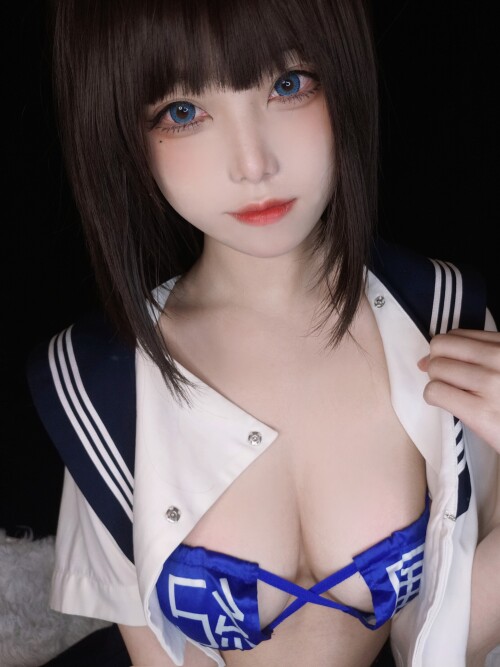 Coser-Mi-zhi-mao-qiu-Vol-29.md.jpg
