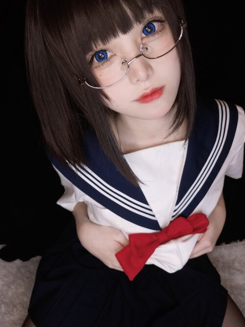 Coser-Mi-zhi-mao-qiu-Vol-36.md.jpg