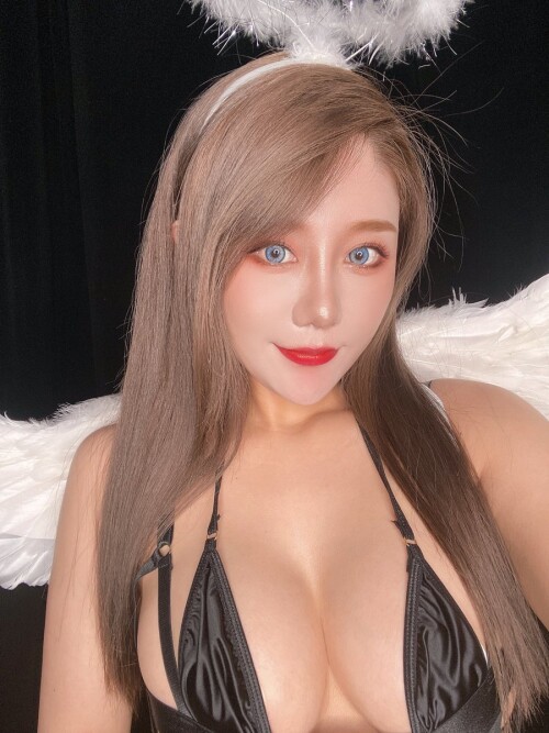 Uying / Yui ASMR Nude Leaked Onlyfans Photo Uying / Yui ASMR Nude Leaked Onlyfans Photo