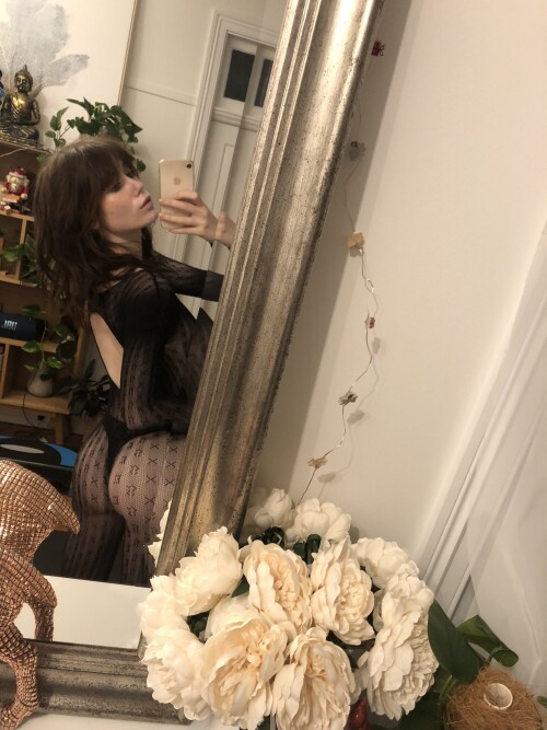 Clamgirl Nude Leaked Onlyfans Photo Clamgirl Nude Leaked Onlyfans Photo