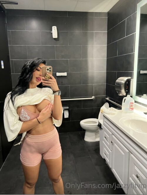 Jazmin Pineda (Jazzyfit) Nude Leaked Onlyfans Photo