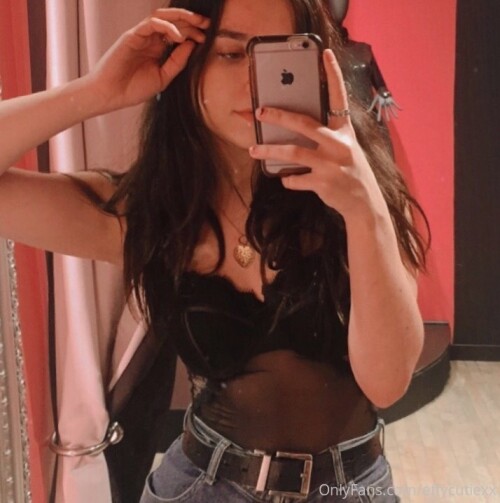 effycutiexx Nude Leaked Onlyfans Photo effycutiexx Nude Leaked Onlyfans Photo