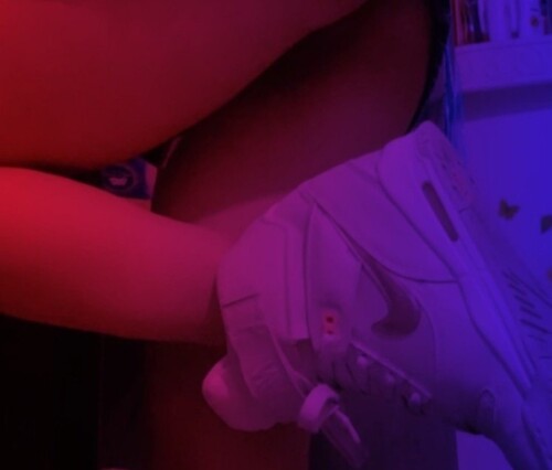 F3UXgwzbcAANP1U45992a5382cf72e6.md.jpg