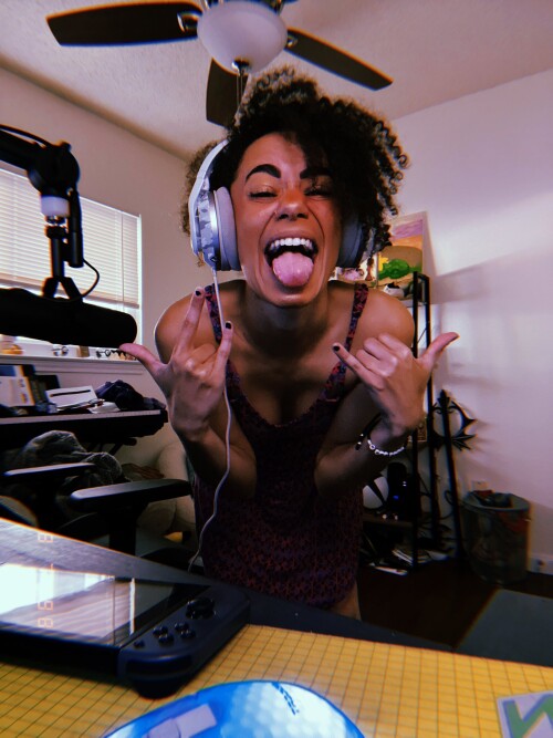 FZk0U-EXgAACCJS.md.jpg