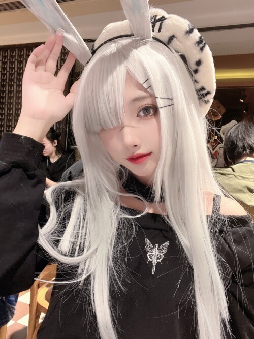 FhqhrVAVQAAADgHe1a483c191d033af.md.jpg