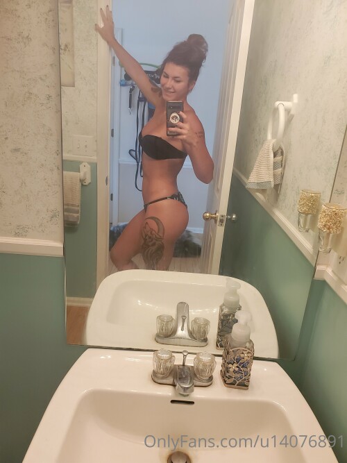 Fitgirl / terry_lifts / terry_fit24 Nude Leaked Onlyfans Photo Fitgirl / terry_lifts / terry_fit24 Nude Leaked Onlyfans Photo