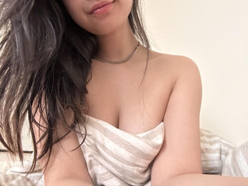 Good-morning-cuties-who-else-likes-to-sleep-naked071fc2de44159a12.jpg