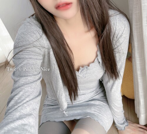Grey-1.md.jpg