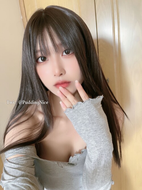 Grey-11.md.jpg