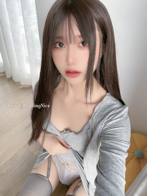 Grey-2.md.jpg