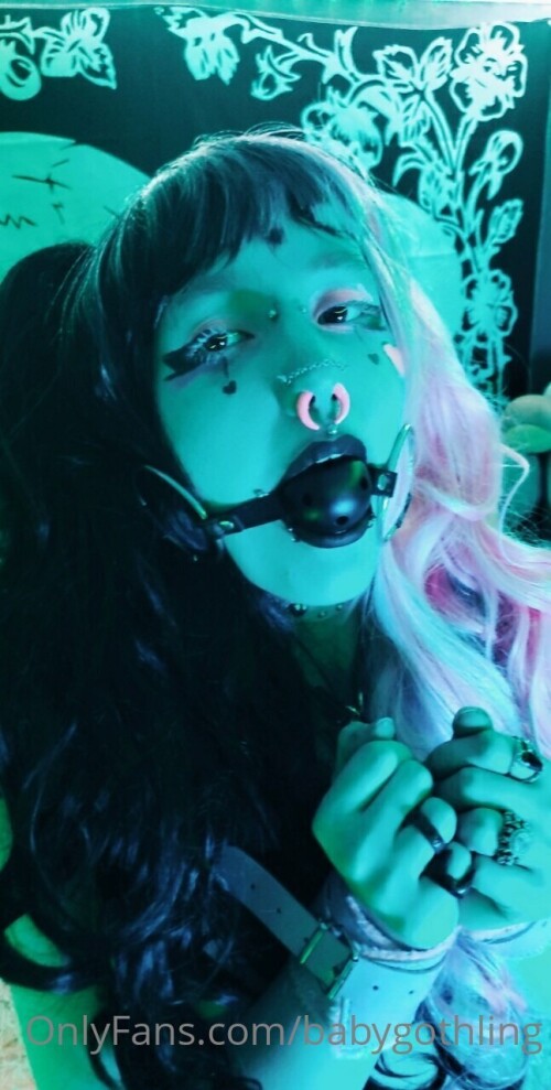 babygothling / -holymango- Nude Leaked Onlyfans Photo babygothling / -holymango- Nude Leaked Onlyfans Photo