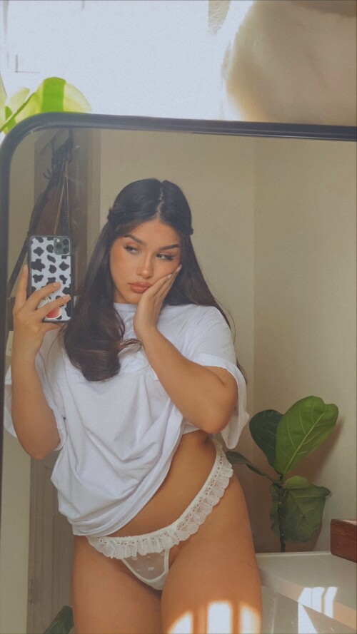Cashslvt / latinafaery Nude Leaked Onlyfans Photo Cashslvt / latinafaery Nude Leaked Onlyfans Photo