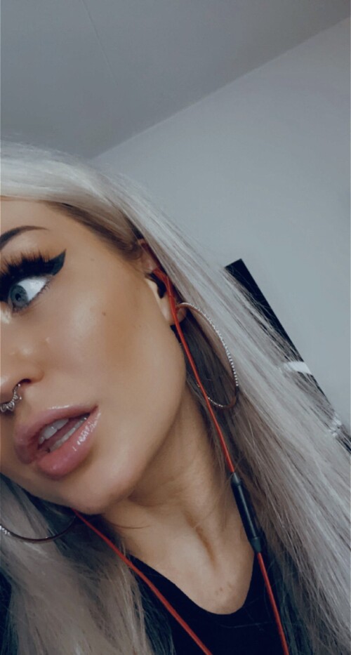 iScreamQueen Nude Leaked Onlyfans Photo