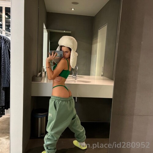 Maryana Ro Nude Leaked Onlyfans Photo