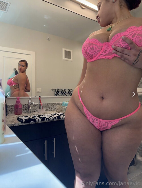 Janae Girard / Janaevic / Janaeegf / Babyface Nude Leaked Onlyfans Photo Janae Girard / Janaevic / Janaeegf / Babyface Nude Leaked Onlyfans Photo