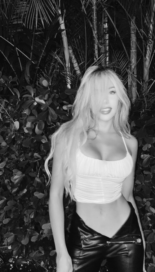Emmy Corinne | Emmy Elliott | emmycorinne Nude Leaked Onlyfans Photo Emmy Corinne | Emmy Elliott | emmycorinne Nude Leaked Onlyfans Photo