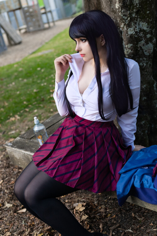 Komi-san_1664d3ee8fb0b8f9b9.jpg
