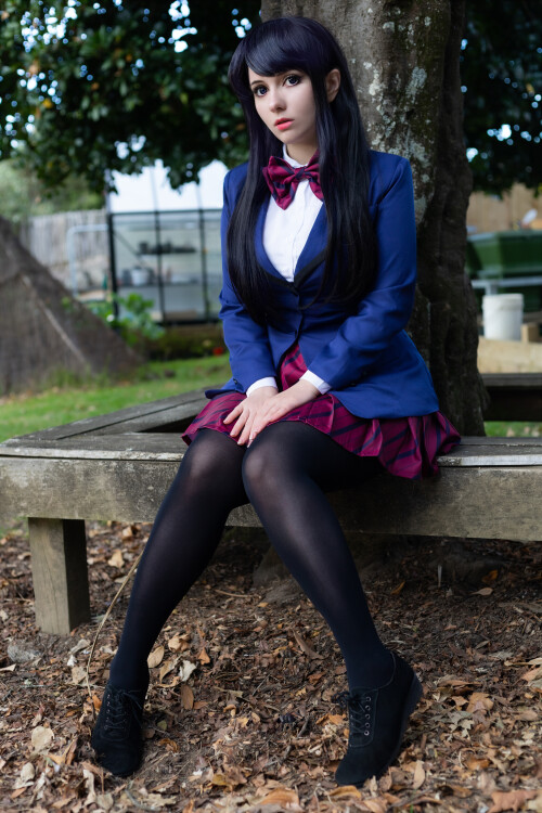 Komi-san_19bcbd88572dac094.jpg