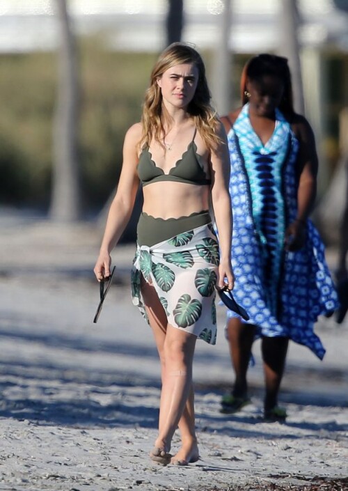 Melissa Roxburgh Bikini 03