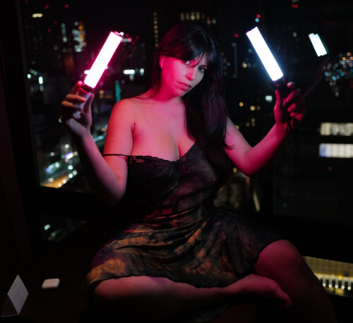 Mila__locked_GLOW_in_Tokyo_Limited_edition_set_00.md.jpg