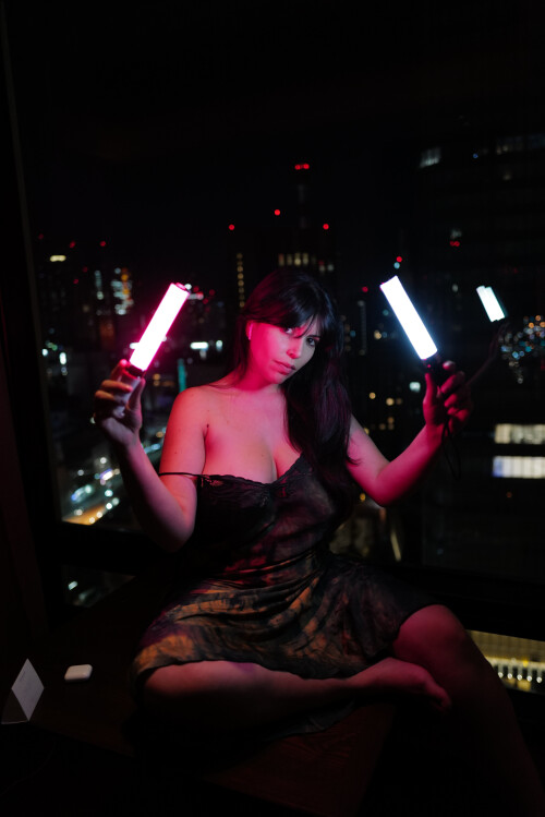 Mila__locked_GLOW_in_Tokyo_Limited_edition_set_01.md.jpg