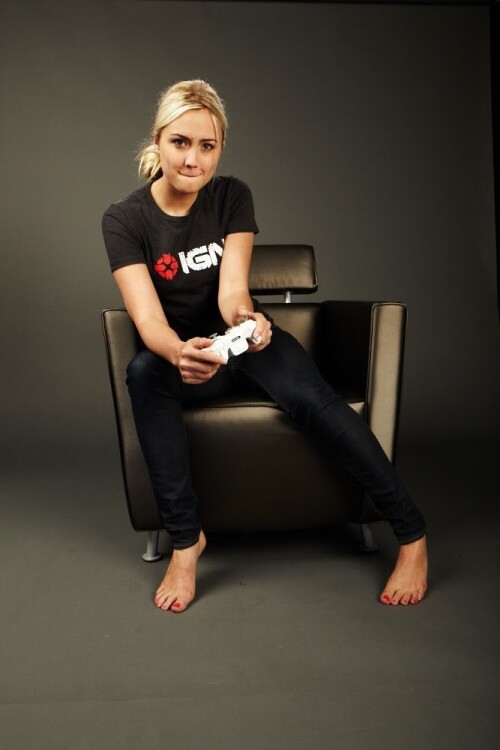 Naomi-Kyle-Feet-1049825f5393545e6e2e20a.md.jpg