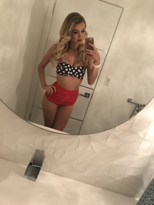 NataliaxStarr-OnlyFans-204210dc7d0d9e4a043f.jpg