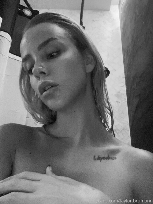 OnlyFans_248ef268d7ddfbafd6.jpg
