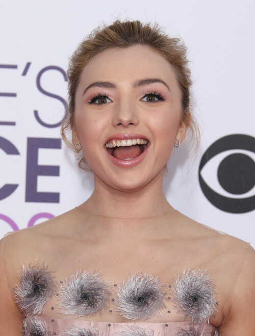 Peyton_List_281029_28229cf4fc0ea2f494ea8.md.jpg