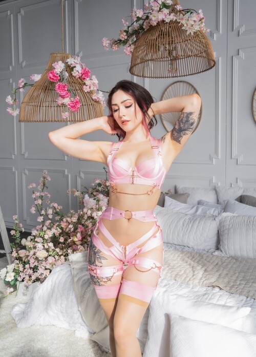 Pink-Strappy-HB-10-gVbHlYgs.md.jpg