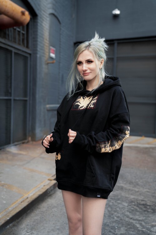 Rolyat_Alleyway-Sweater_09.md.jpg