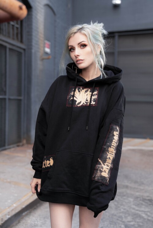 Rolyat_Alleyway-Sweater_12.md.jpg