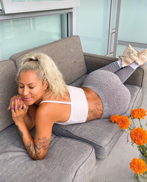 Reverielove Nude Leaked Onlyfans Photo Reverielove Nude Leaked Onlyfans Photo