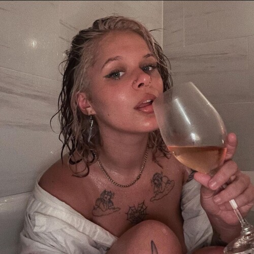 Smartass / Shanyldv Nude Leaked Onlyfans Photo Smartass / Shanyldv Nude Leaked Onlyfans Photo