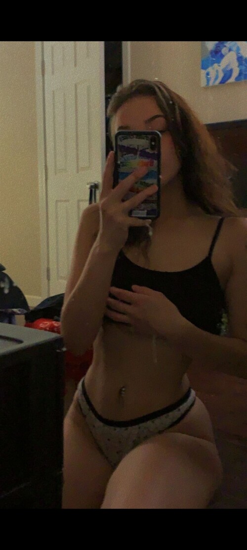 peachesandhxney Nude Leaked Onlyfans Photo