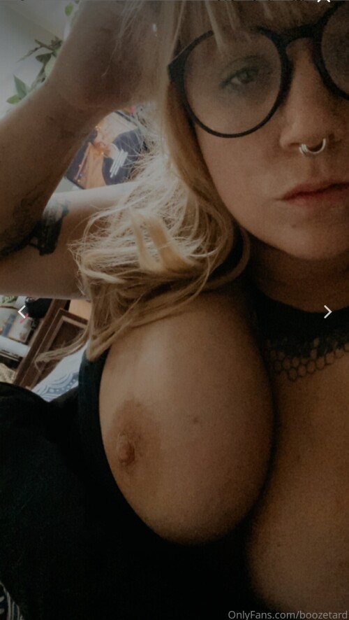 Boozetard Nude Leaked Onlyfans Photo Boozetard Nude Leaked Onlyfans Photo