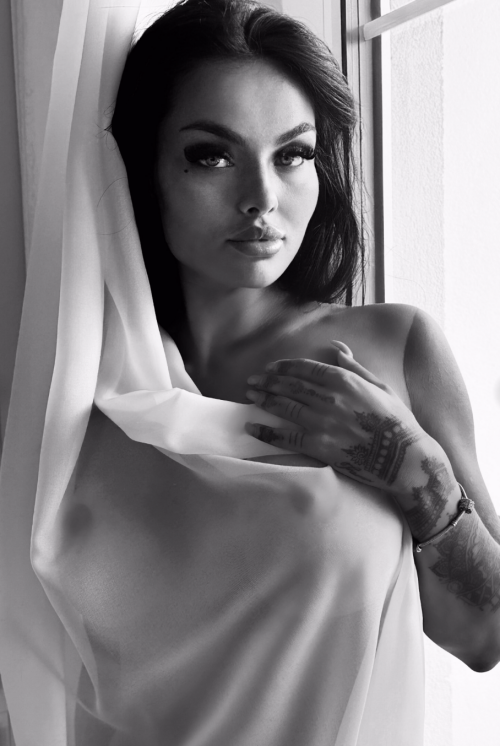 Zusje Nude Leaked Onlyfans Photo Zusje Nude Leaked Onlyfans Photo