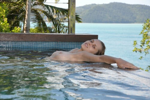 Teresa-Palmer-00261d92365fdab53f3.jpg