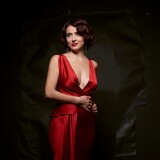 model profile picture