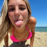 ambiebambii_-1186f5b80af1446a39c